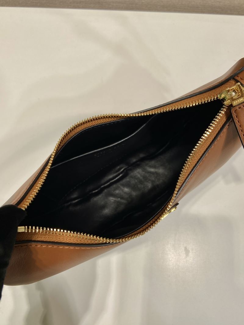 Pra*a hobo bags